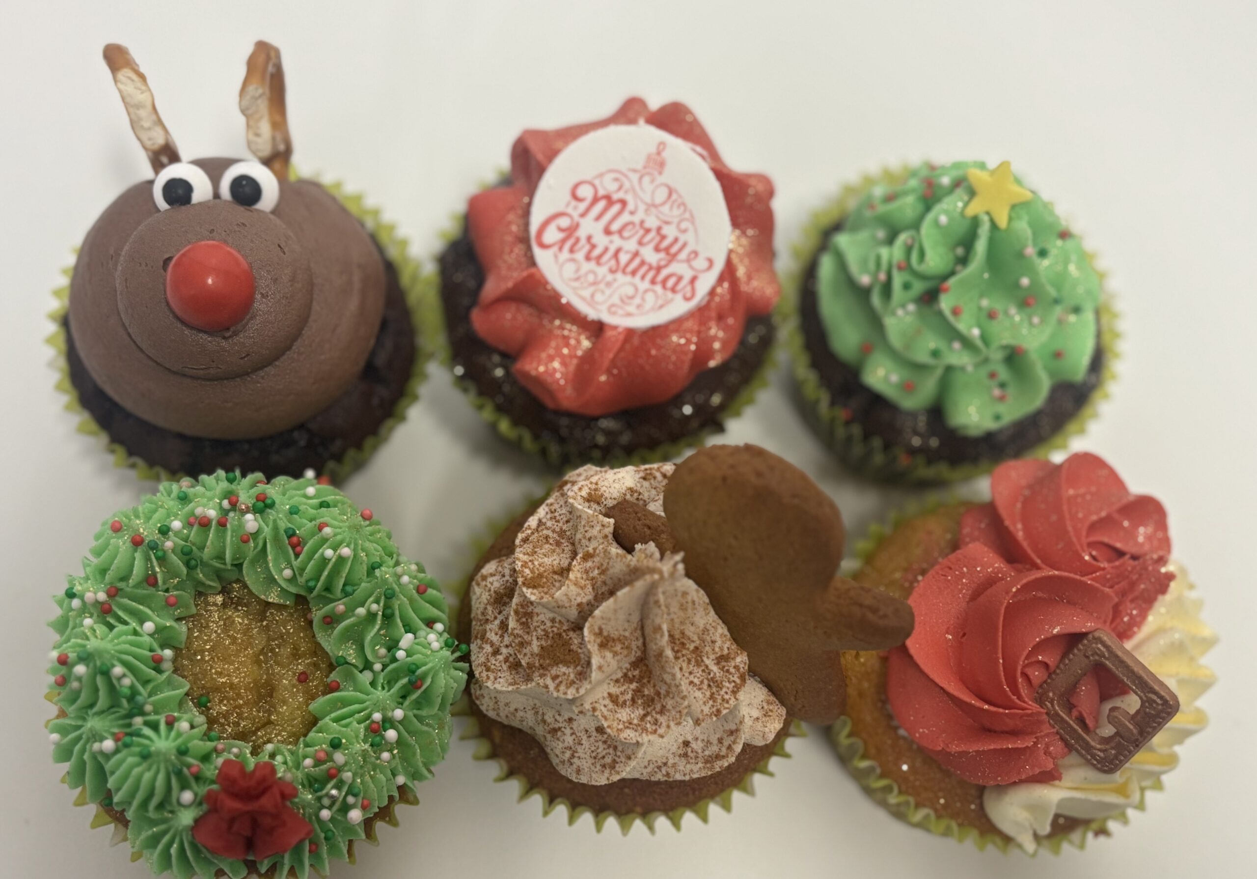 Christmas Gift Box 2025 - Image 11